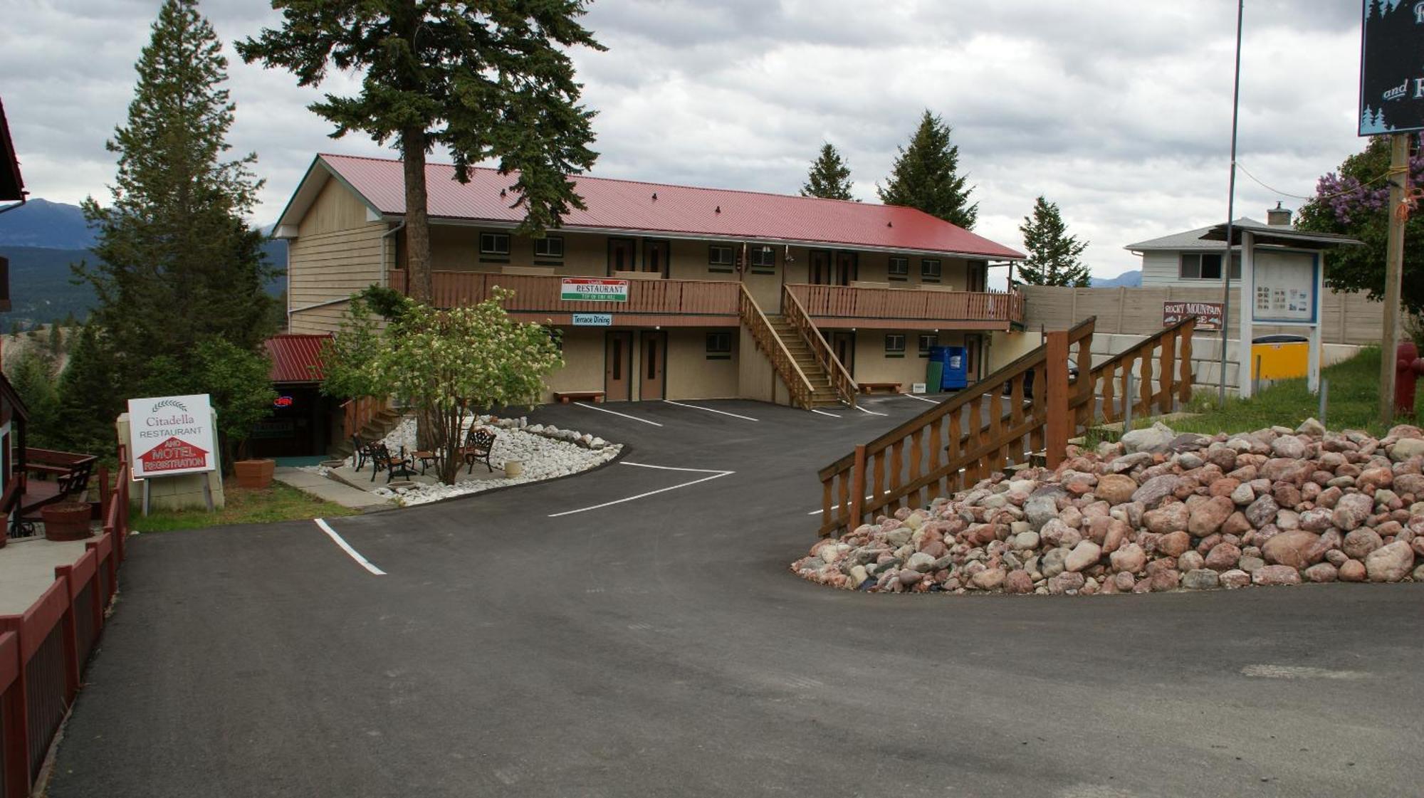 Motel Bo Radium Radium Hot Springs Exterior photo