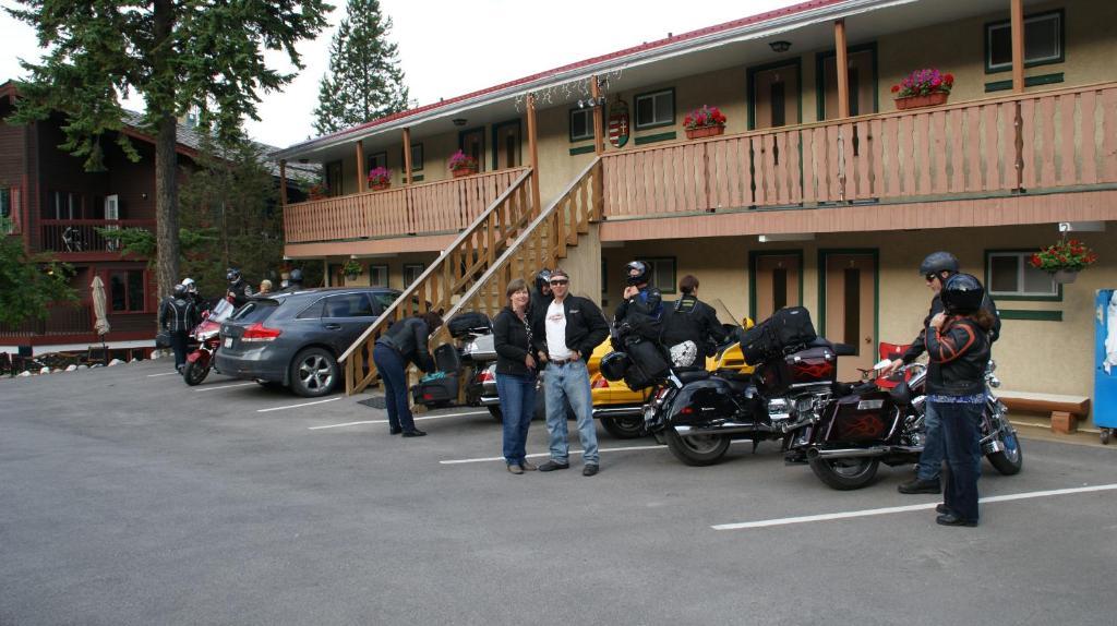 Motel Bo Radium Radium Hot Springs Exterior photo